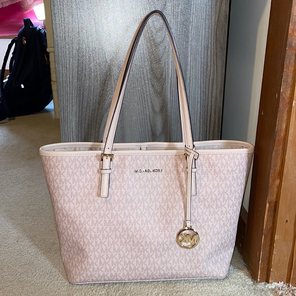 Rose Gold Michael Kors Purse